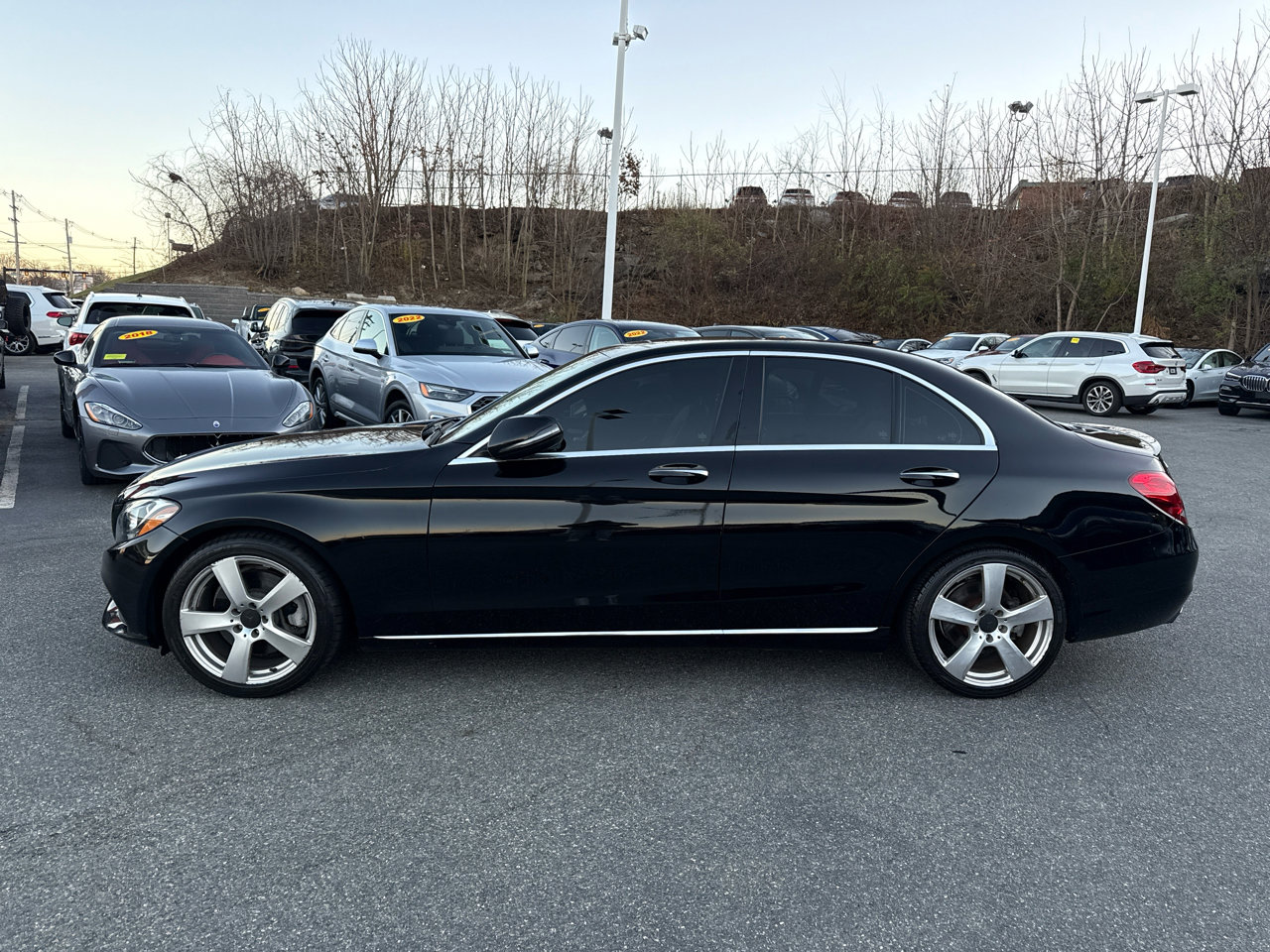 Used 2018 Mercedes-Benz C 300 Sedan image 4