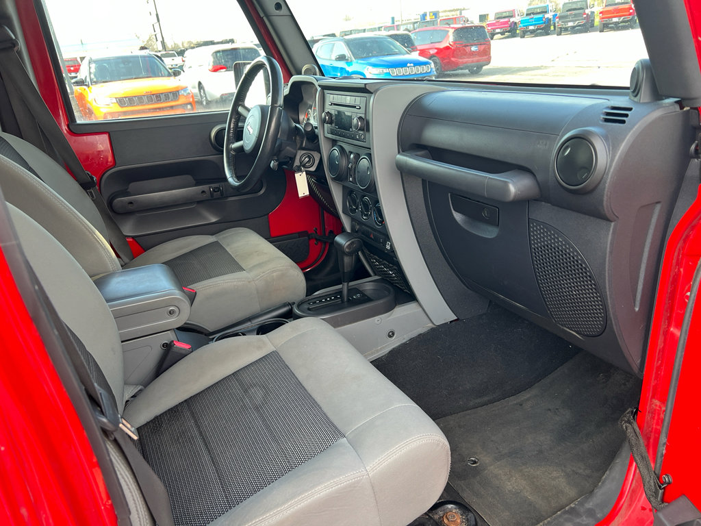 Used 2010 Jeep Wrangler Unlimited Sport AWD/4WD image 22