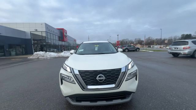 Certified 2023 Nissan Rogue SV AWD/4WD image 3