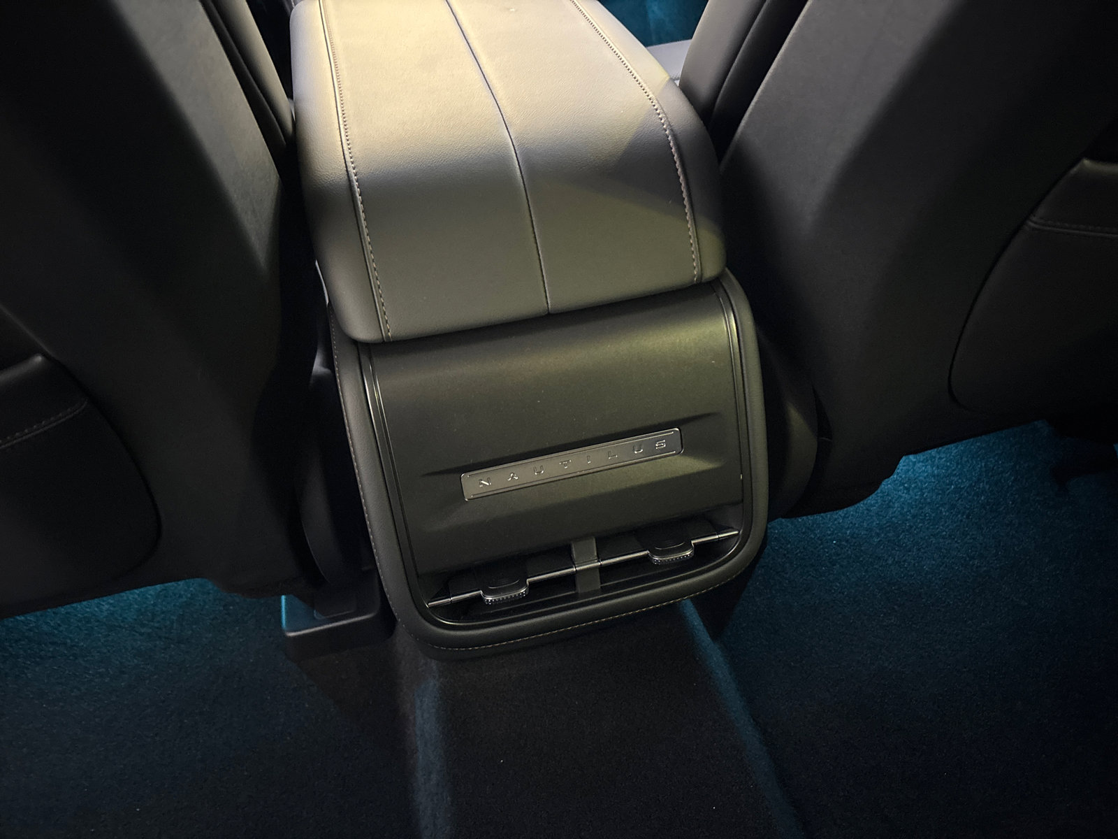 New 2026 Lincoln Nautilus Premier image 33