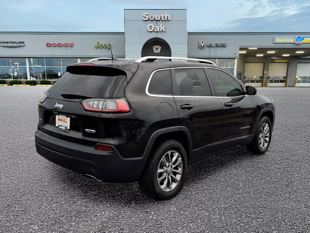 Certified 2019 Jeep Cherokee Latitude Plus w/ Cold Weather Group AWD/4WD image 3