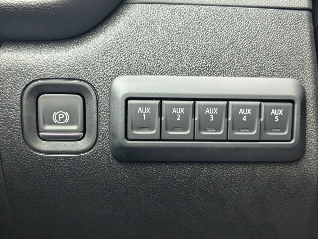 New 2025 Chevrolet Silverado 2500 W/T w/ WT Convenience Package image 31