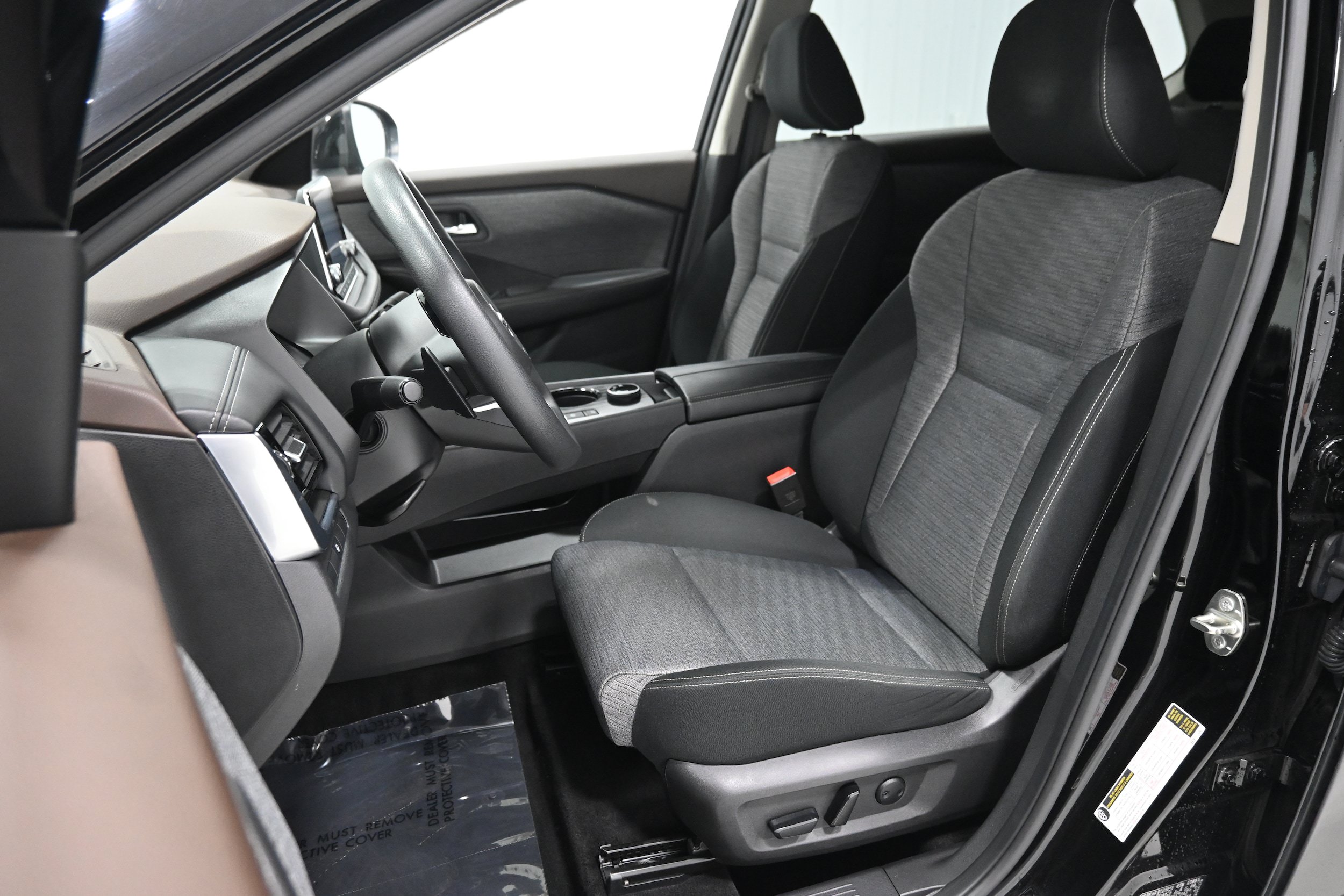 Used 2021 Nissan Rogue SV AWD/4WD image 6