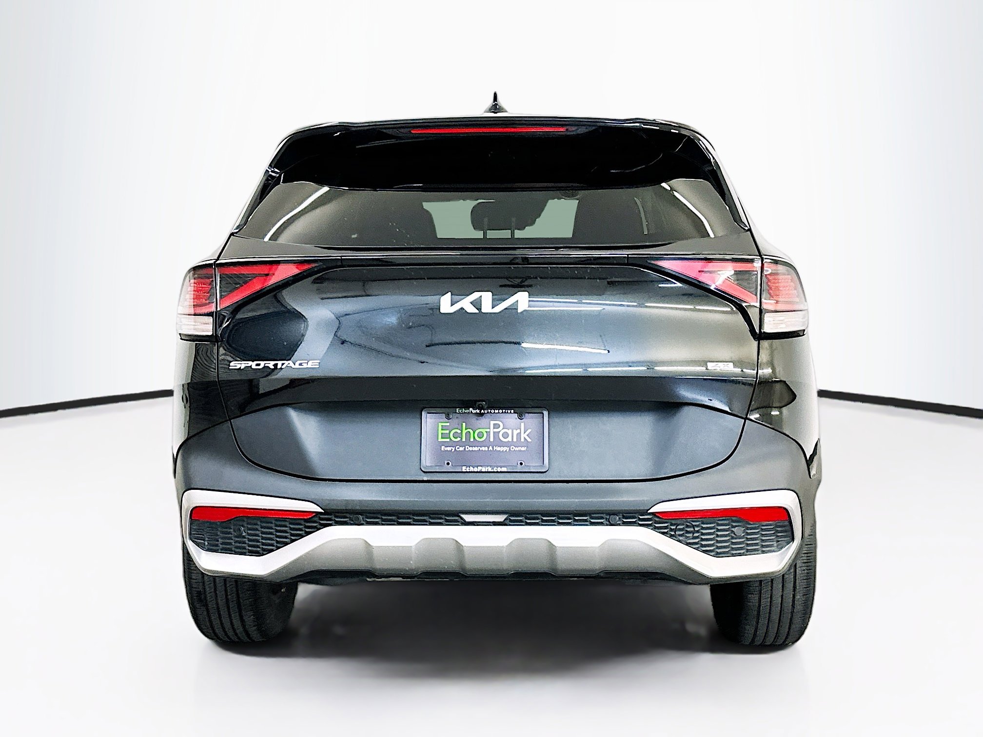 Used 2024 Kia Sportage LX image 7