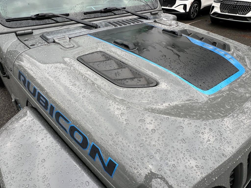 Used 2022 Jeep Wrangler Unlimited Rubicon 4xe w/ Cold Weather Group image 10