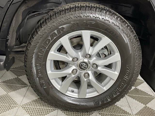 Used 2016 Toyota Land Cruiser w/ Preferred Accessory Package AWD/4WD image 9