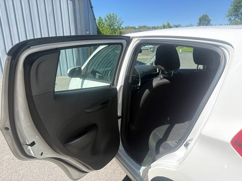 Used 2021 Chevrolet Spark LT FWD image 11