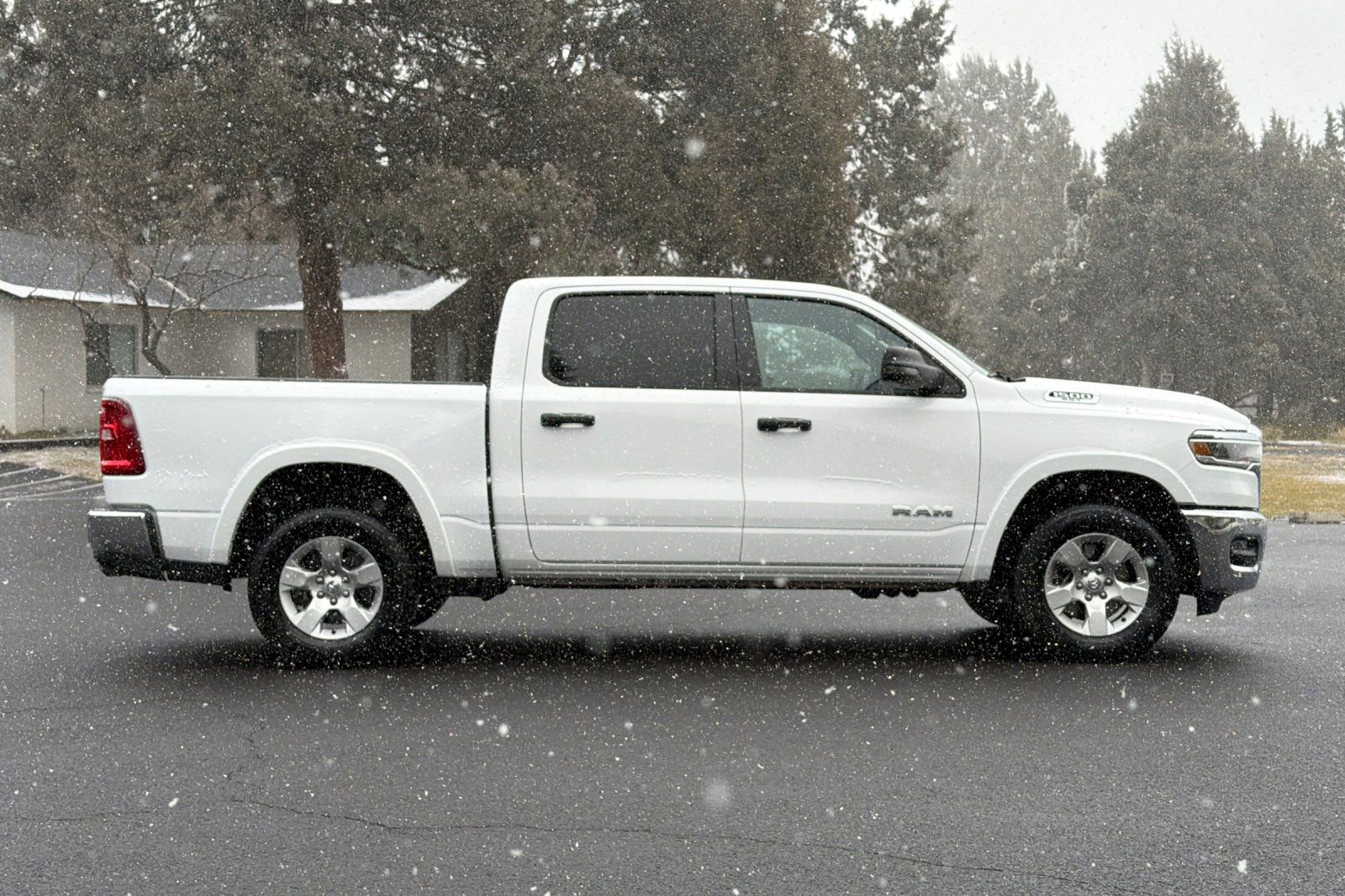 Used 2025 RAM 1500 Big Horn video 3