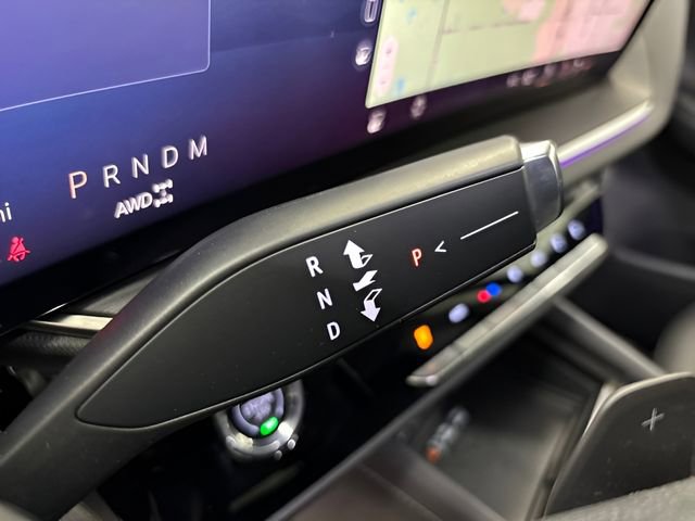 Used 2025 Buick Envision Preferred image 23