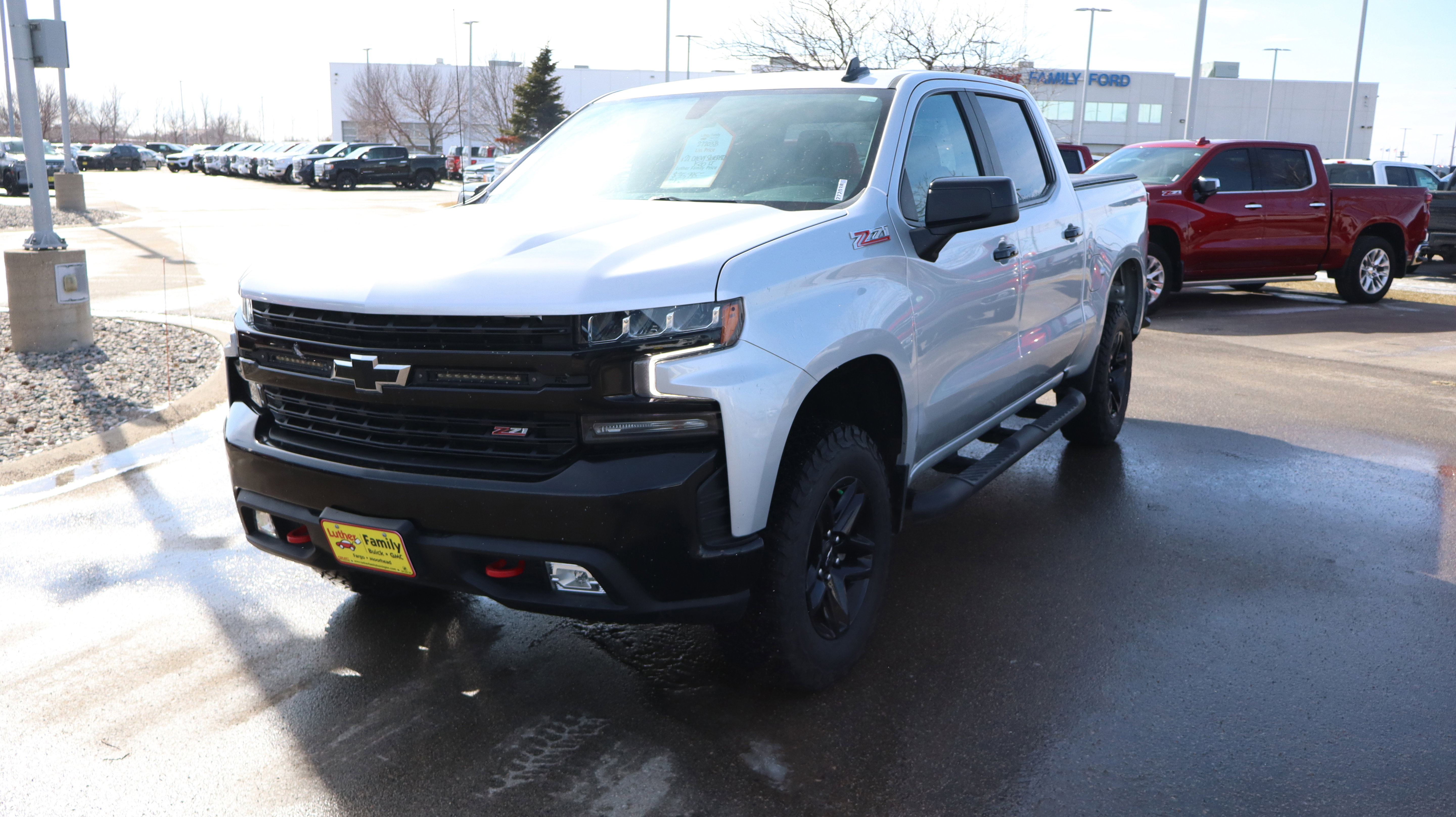 Certified 2021 Chevrolet Silverado 1500 LT Trail Boss image 3