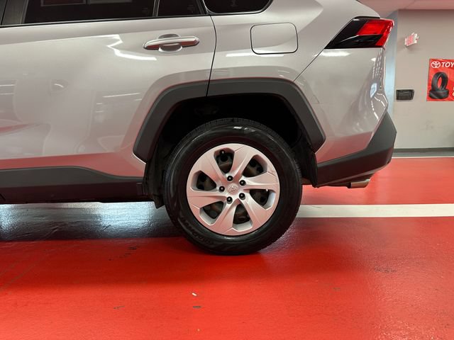 Certified 2020 Toyota RAV4 LE w/ All Weather Liner Package AWD/4WD image 29