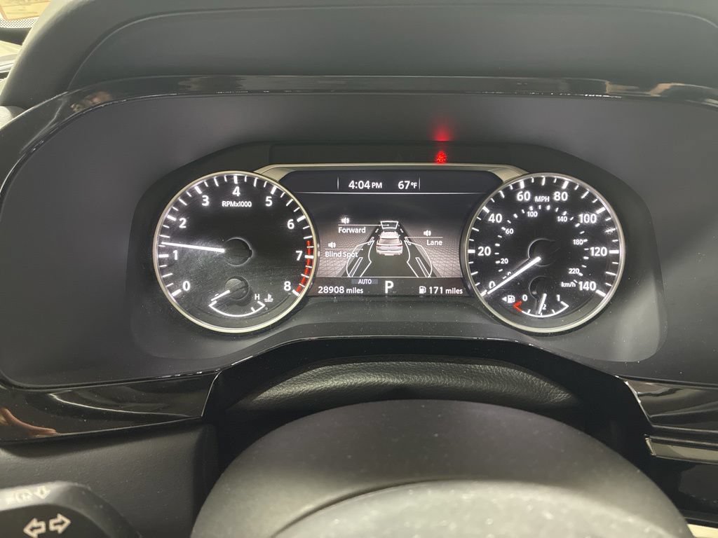 Used 2025 Nissan Pathfinder SV AWD/4WD image 17