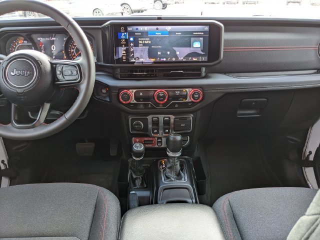 Used 2024 Jeep Wrangler Rubicon AWD/4WD image 18