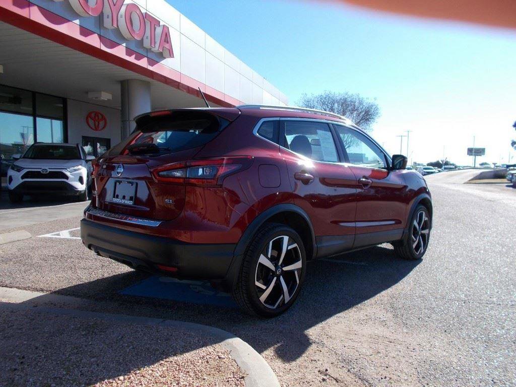 Used 2020 Nissan Rogue Sport SL w/ Premium Package FWD image 5