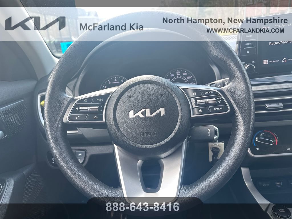 Used 2022 Kia Seltos LX AWD/4WD image 15