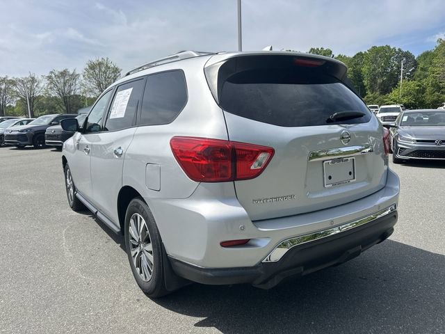Used 2020 Nissan Pathfinder S image 3