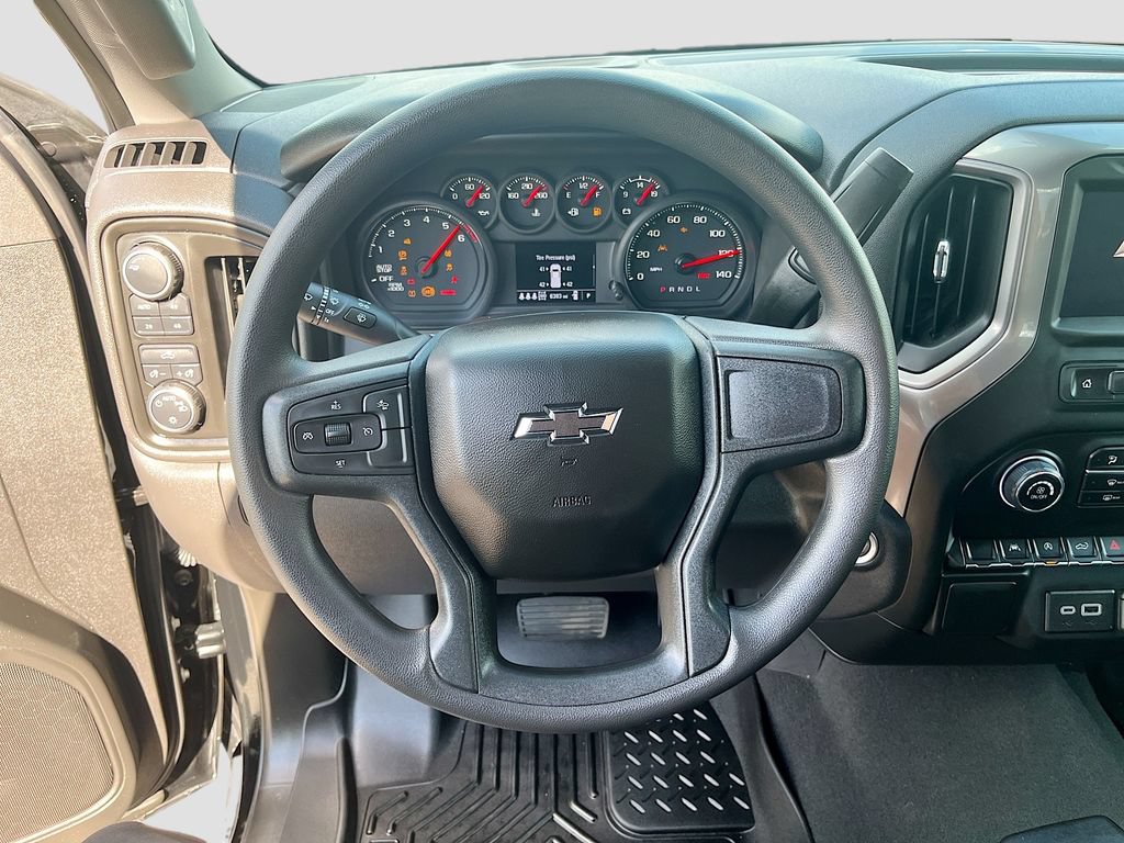 Used 2025 Chevrolet Silverado 1500 Custom Trail Boss AWD/4WD image 11