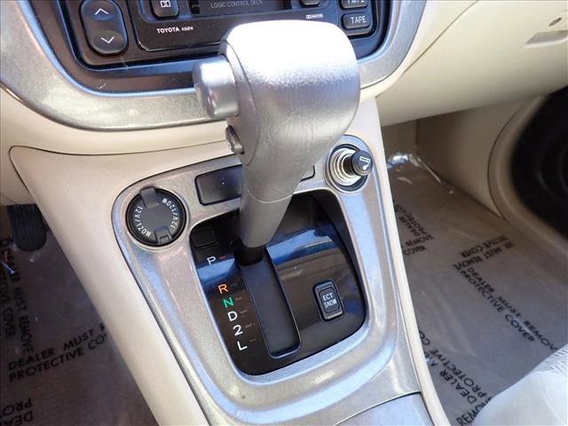 Used 2003 Toyota Highlander 4WD V6 image 16