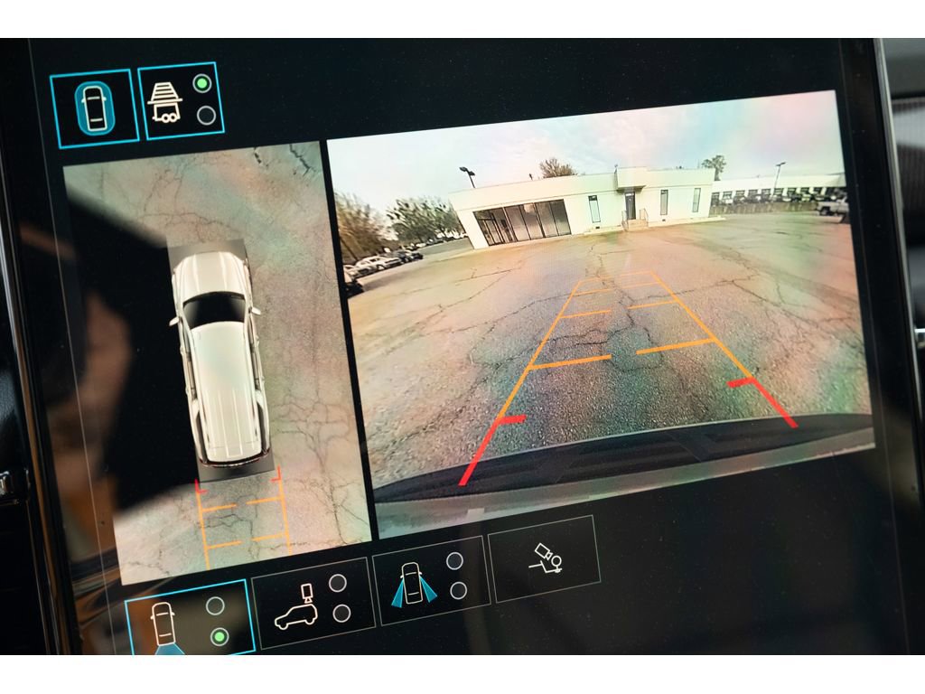 New 2026 GMC Yukon XL Elevation image 24