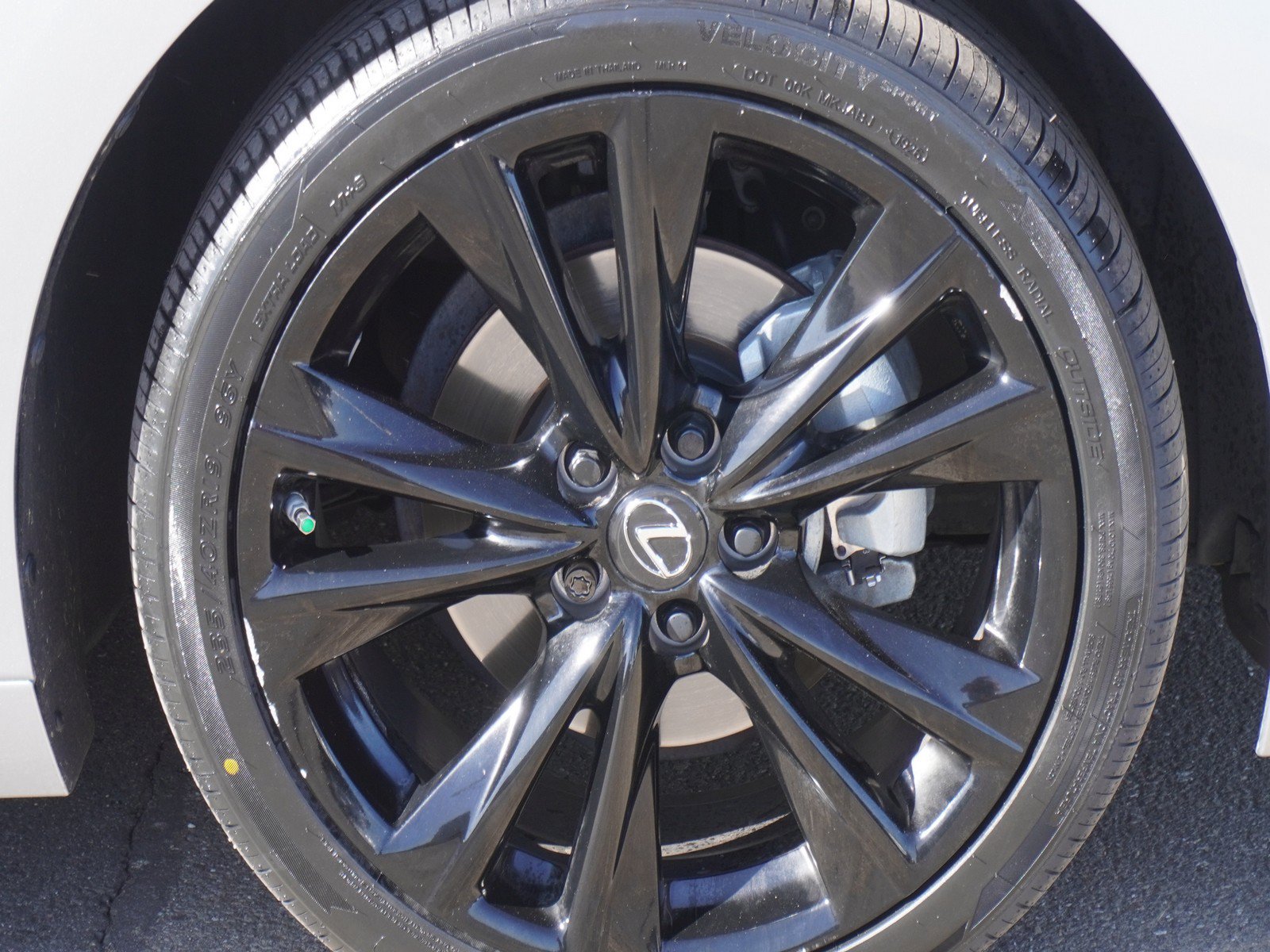 Used 2023 Lexus ES 350 F Sport w/ Accessory Package (Z2) FWD image 5