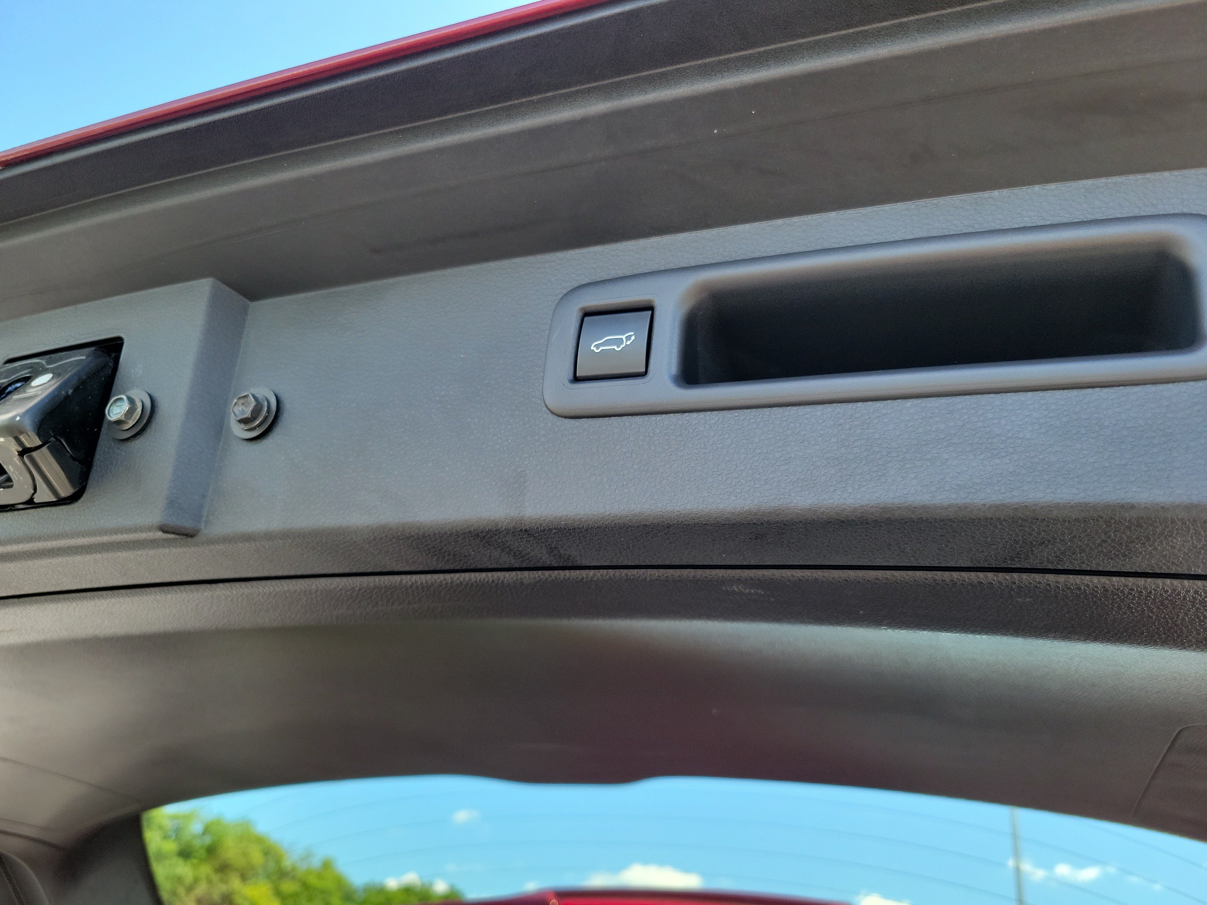 Certified 2025 Toyota Highlander XLE FWD image 8