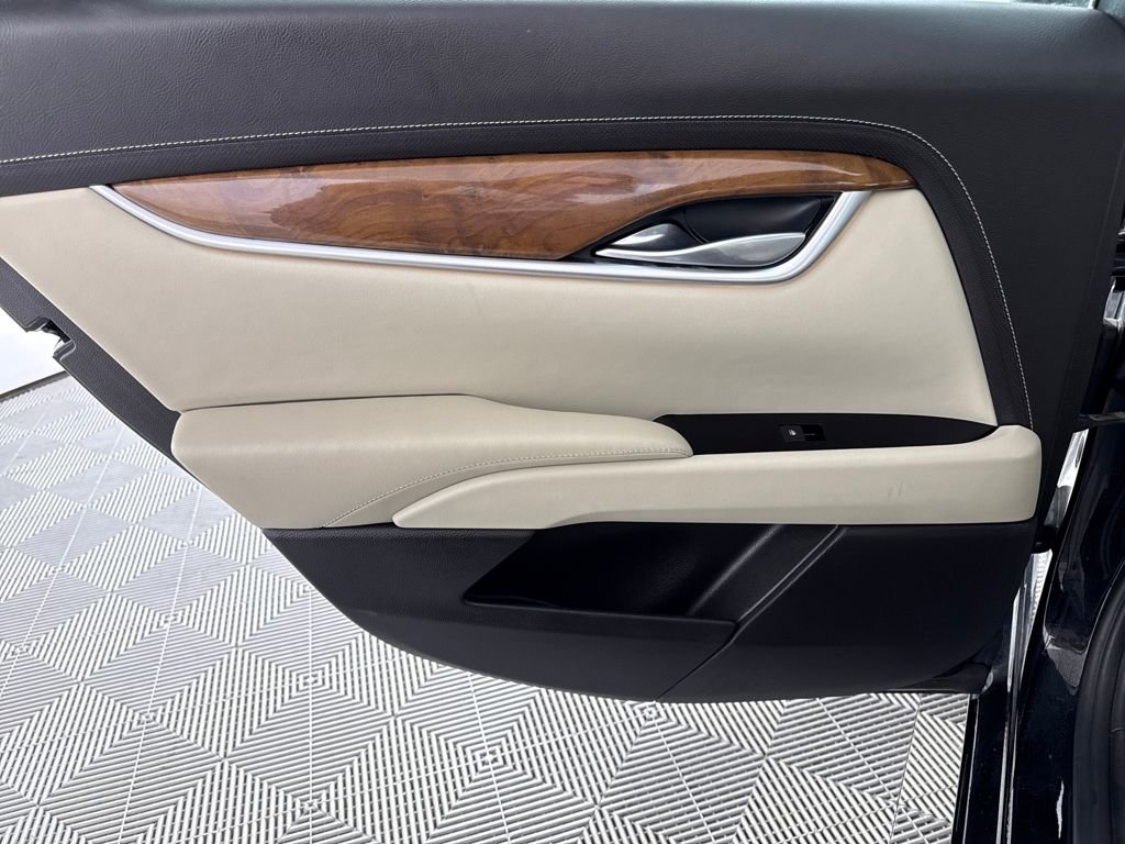 Used 2018 Cadillac XTS Premium Luxury image 12