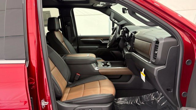 New 2026 Chevrolet Silverado 3500 High Country w/ Technology Package AWD/4WD image 22