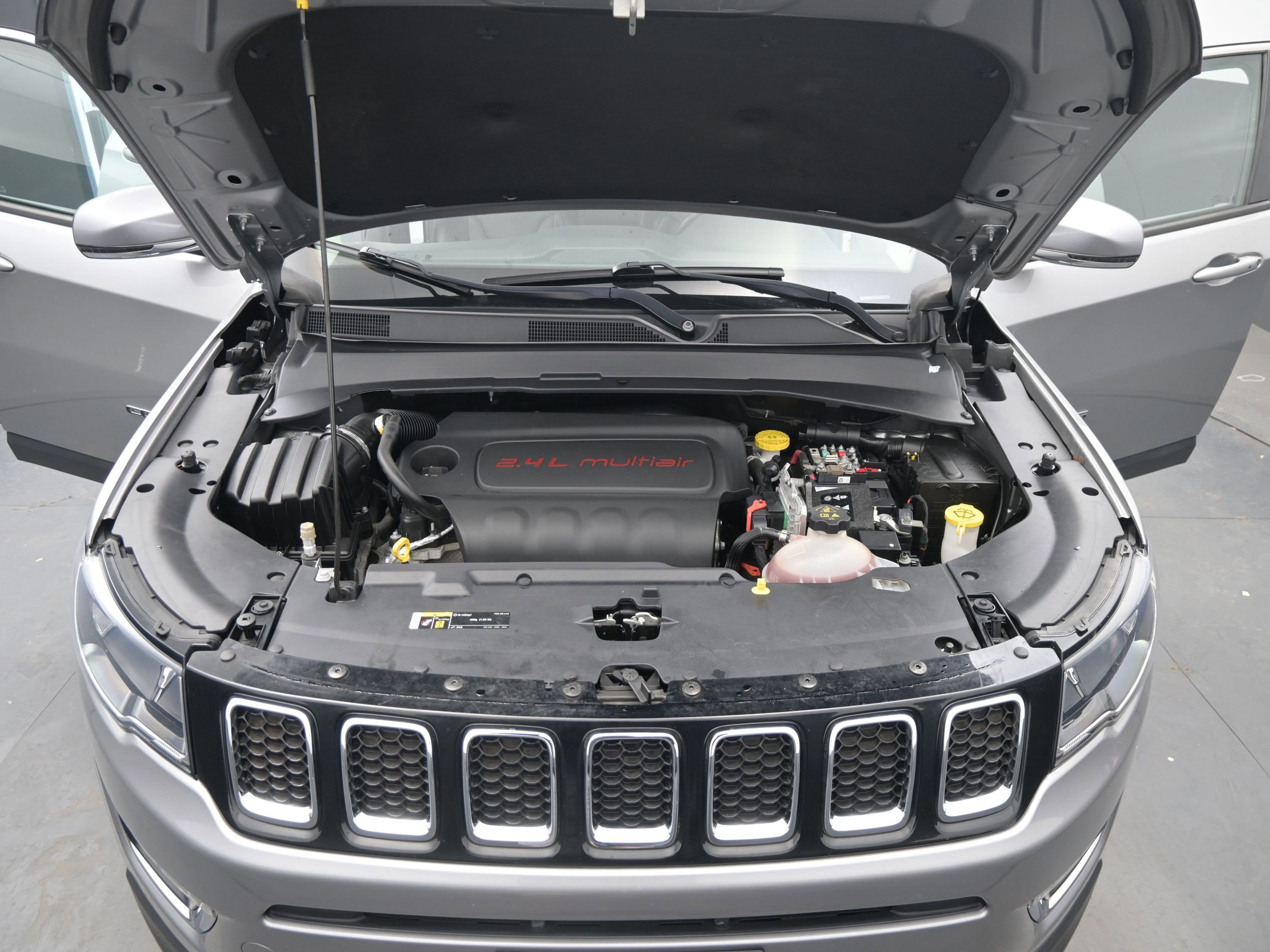 Used 2019 Jeep Compass Limited image 20