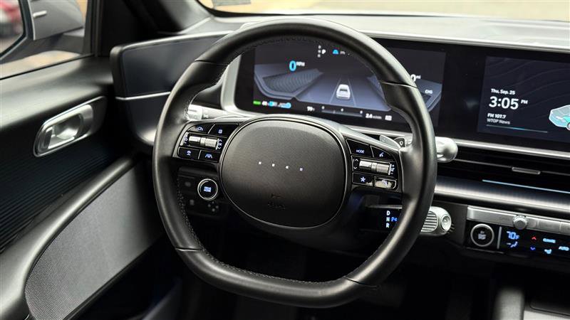 Used 2023 Hyundai Ioniq 6 SEL image 17