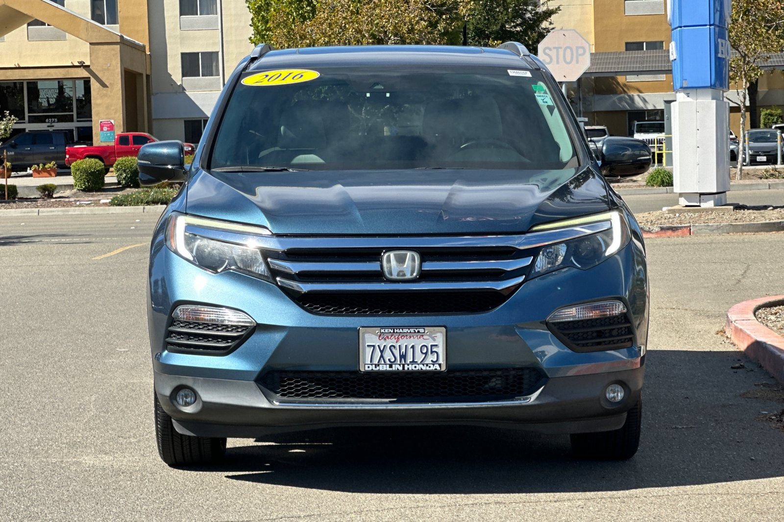 Used 2016 Honda Pilot Touring image 9