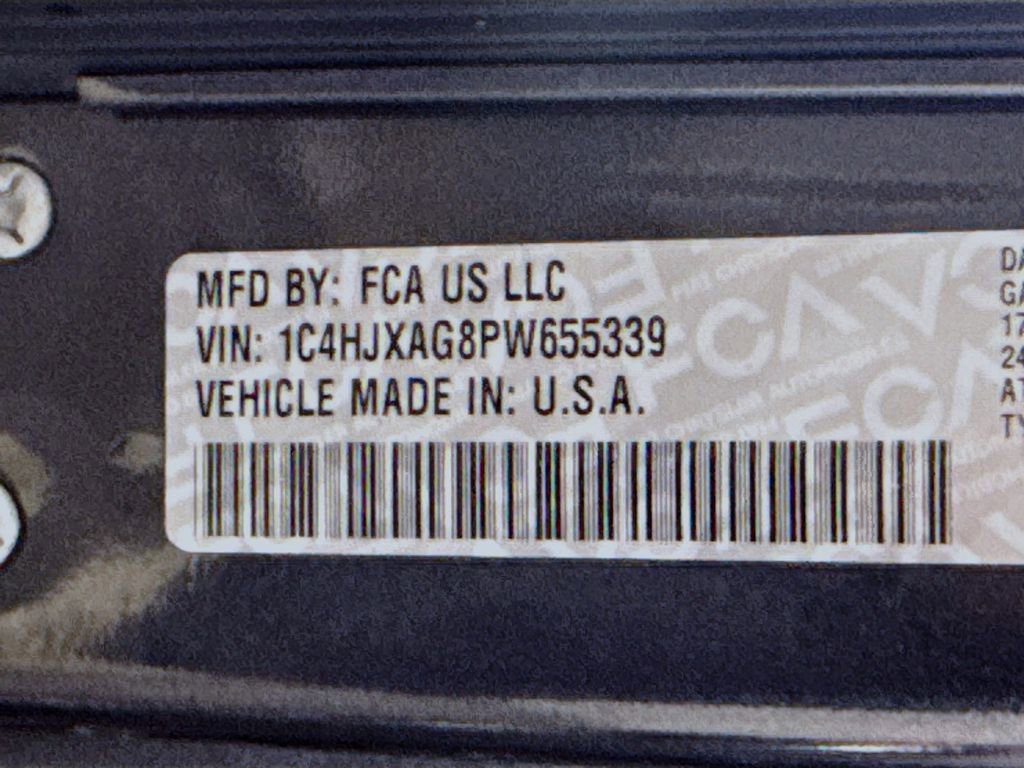 Used 2023 Jeep Wrangler Sport AWD/4WD image 34