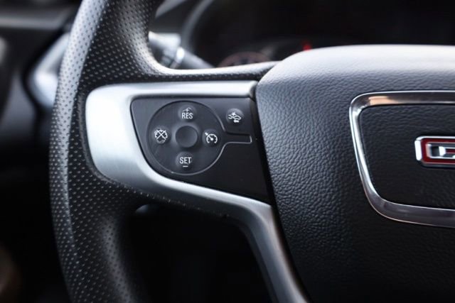 Certified 2023 GMC Acadia SLE w/ Driver Convenience Package image 29