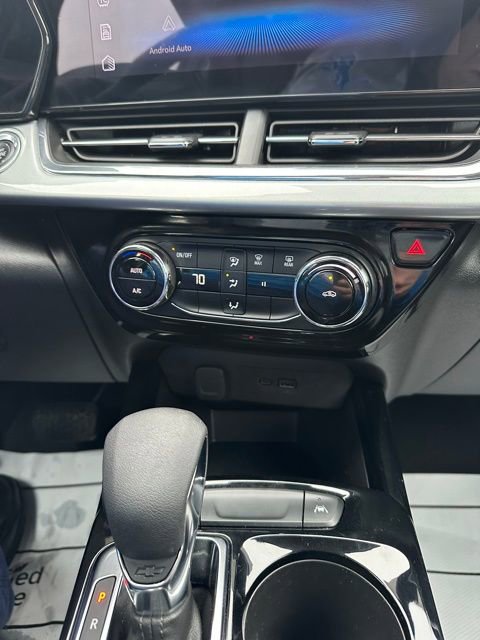 Used 2025 Chevrolet Trax LT image 29