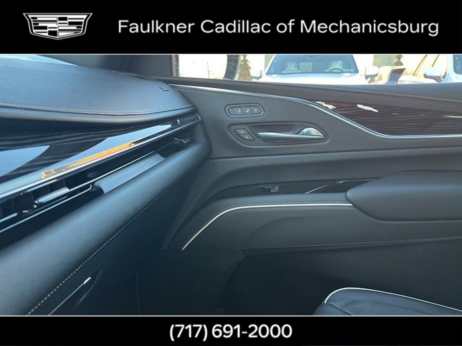 Used 2021 Cadillac Escalade ESV Sport w/ Driver Assist Tech Package image 31