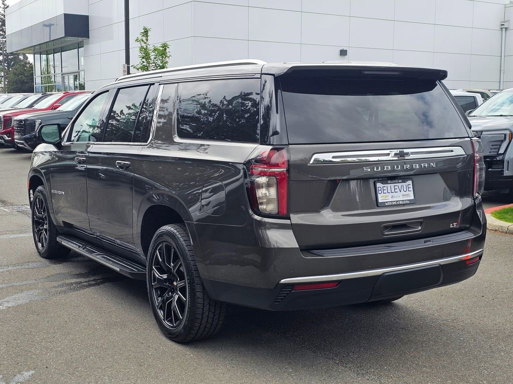 Used 2021 Chevrolet Suburban LT w/ LT Signature Package AWD/4WD image 3