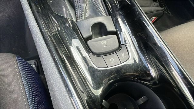 Used 2020 Toyota C-HR XLE image 16