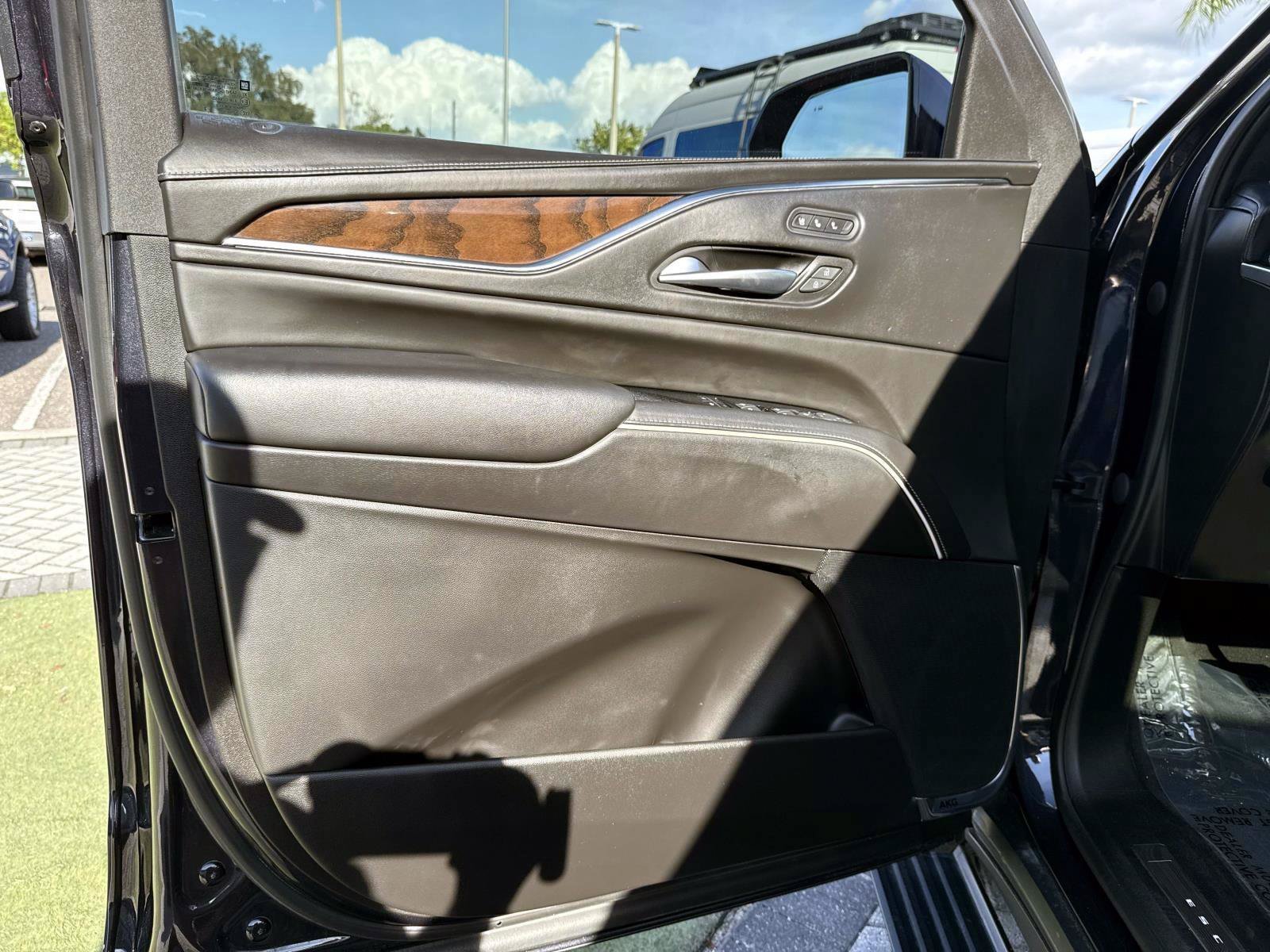 Used 2023 Cadillac Escalade Sport Platinum w/ LPO, ONYX Package RWD image 19