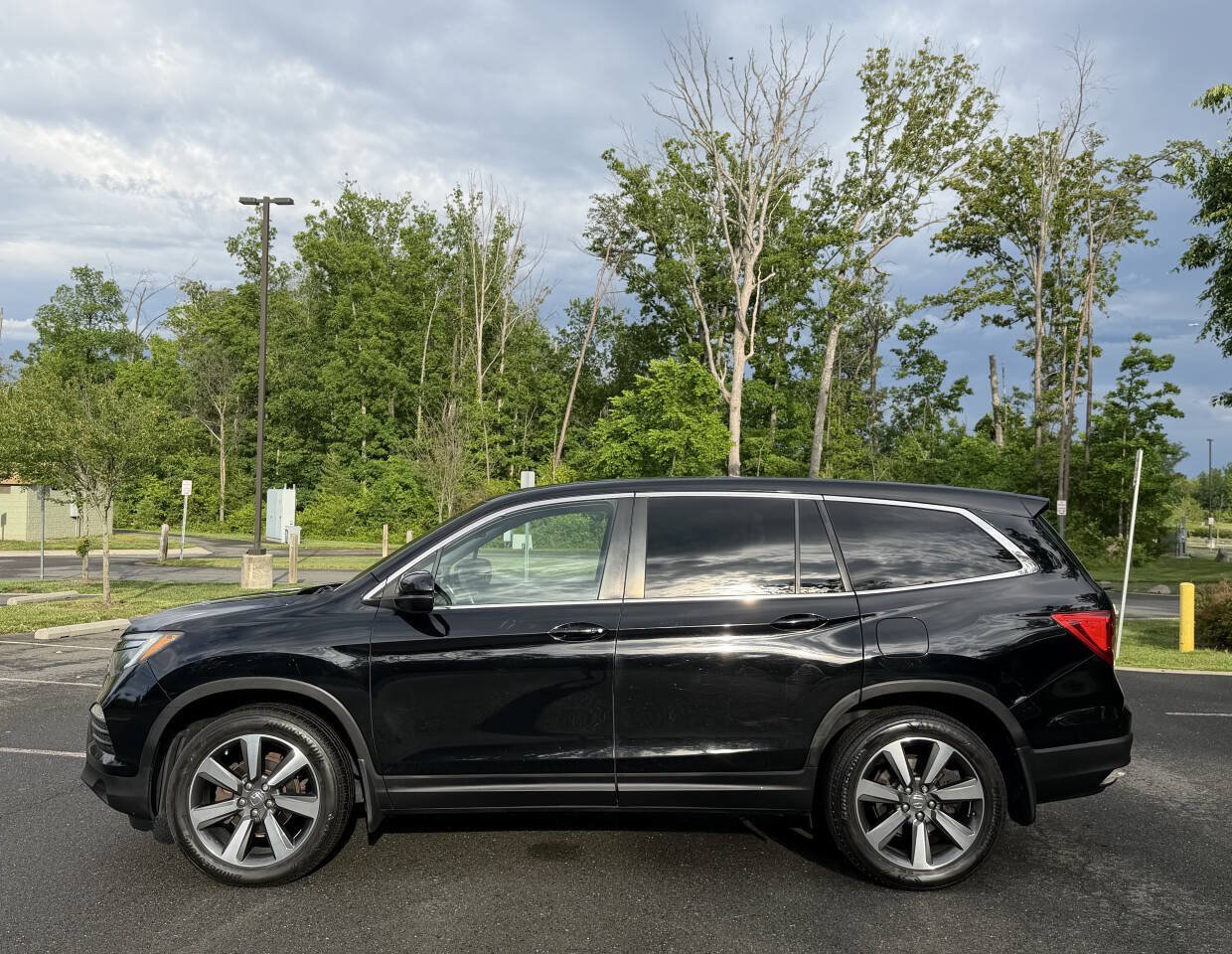 Used 2016 Honda Pilot EX-L image 2