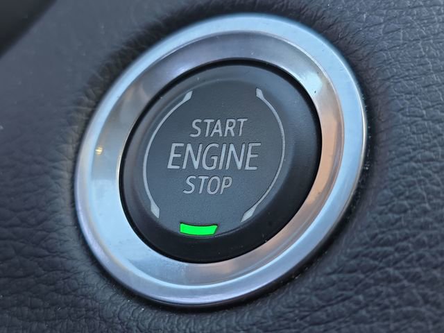 Certified 2022 Cadillac XT4 Sport image 17