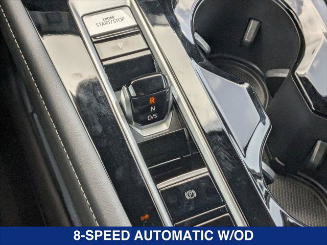 Used 2025 Volkswagen Atlas Cross Sport SEL R-Line AWD/4WD image 14