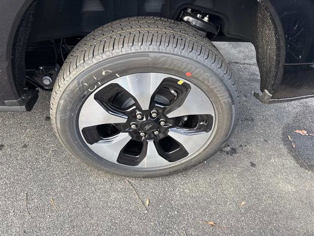 New 2025 Ford F150 Lightning Platinum image 4