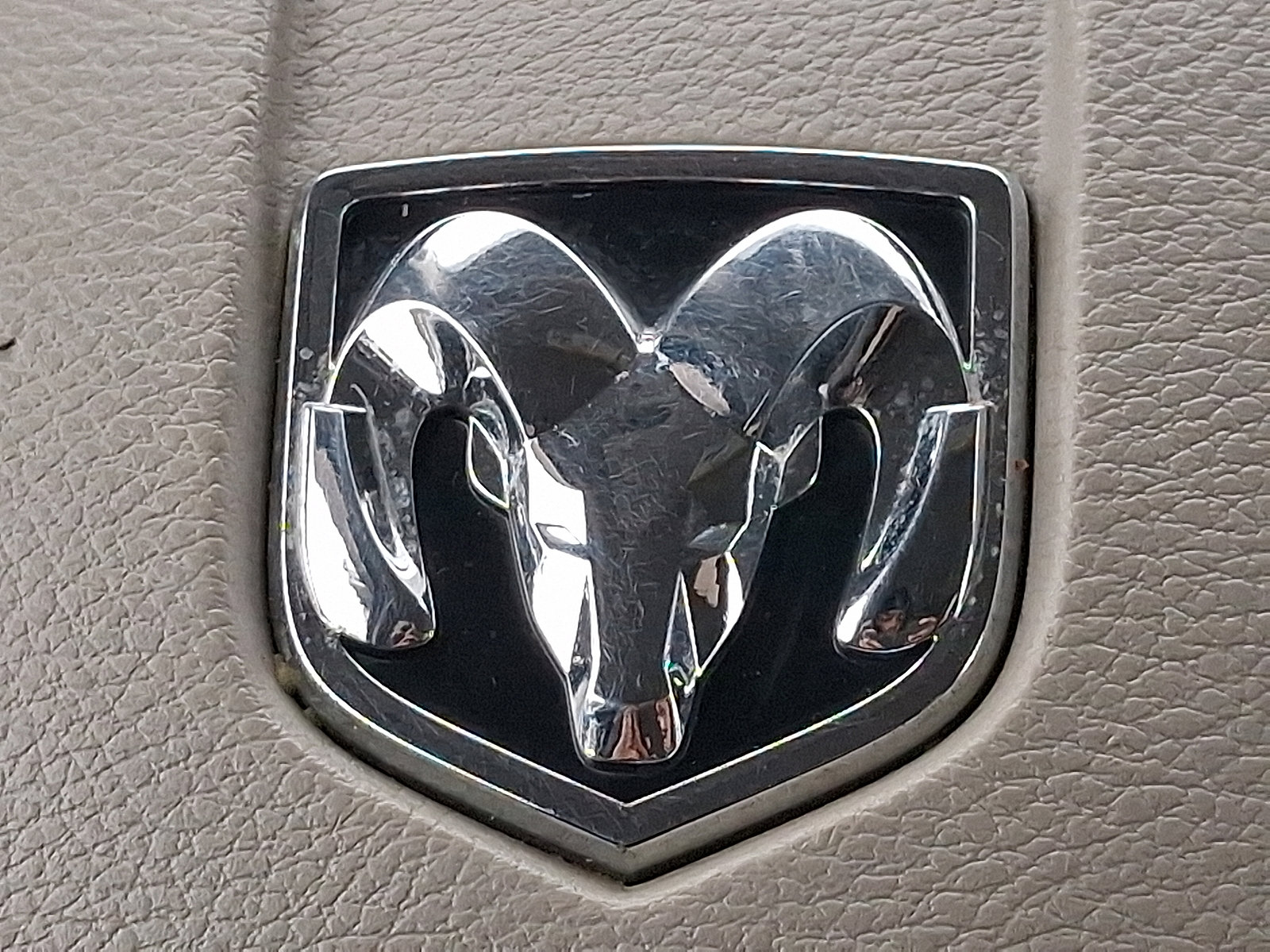 Used 2012 RAM 5500 4X4 2dr Regular Cab 168.5 in. w/ PWR & Remote Entry Group image 31