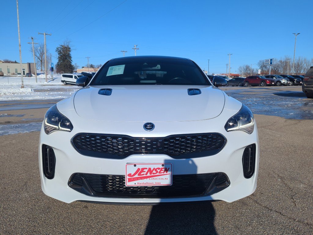 Used 2018 Kia Stinger GT2 image 3