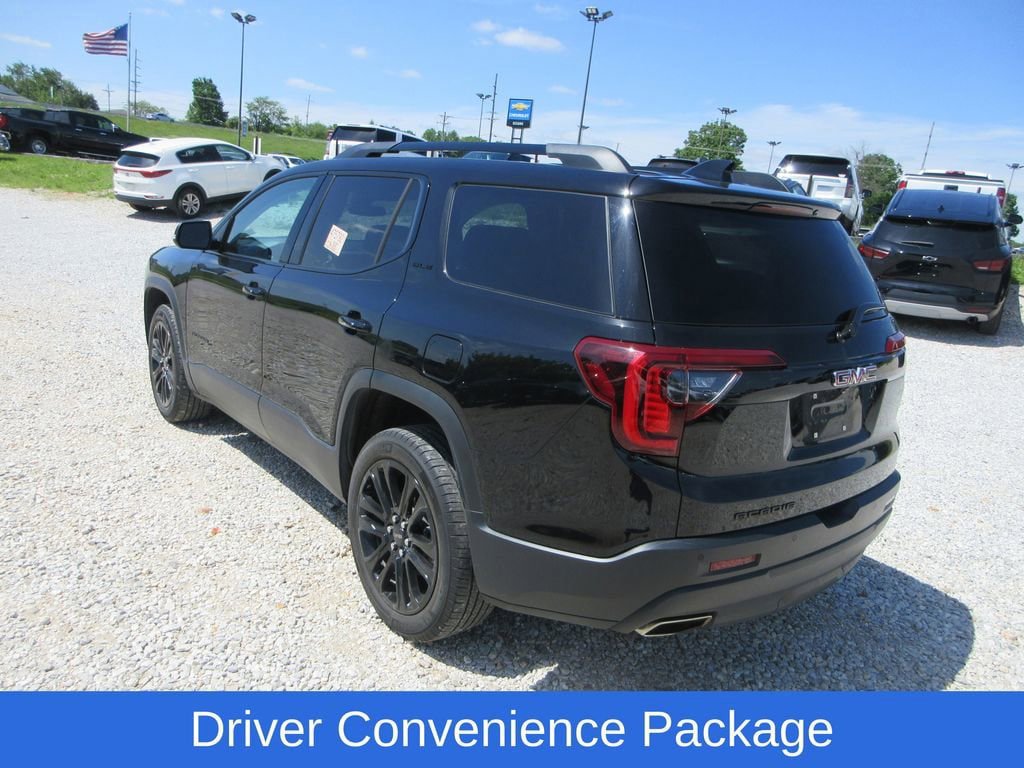 Used 2023 GMC Acadia SLE w/ Driver Convenience Package FWD image 4
