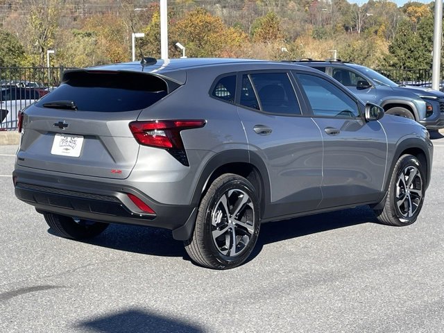 New 2026 Chevrolet Trax RS image 7