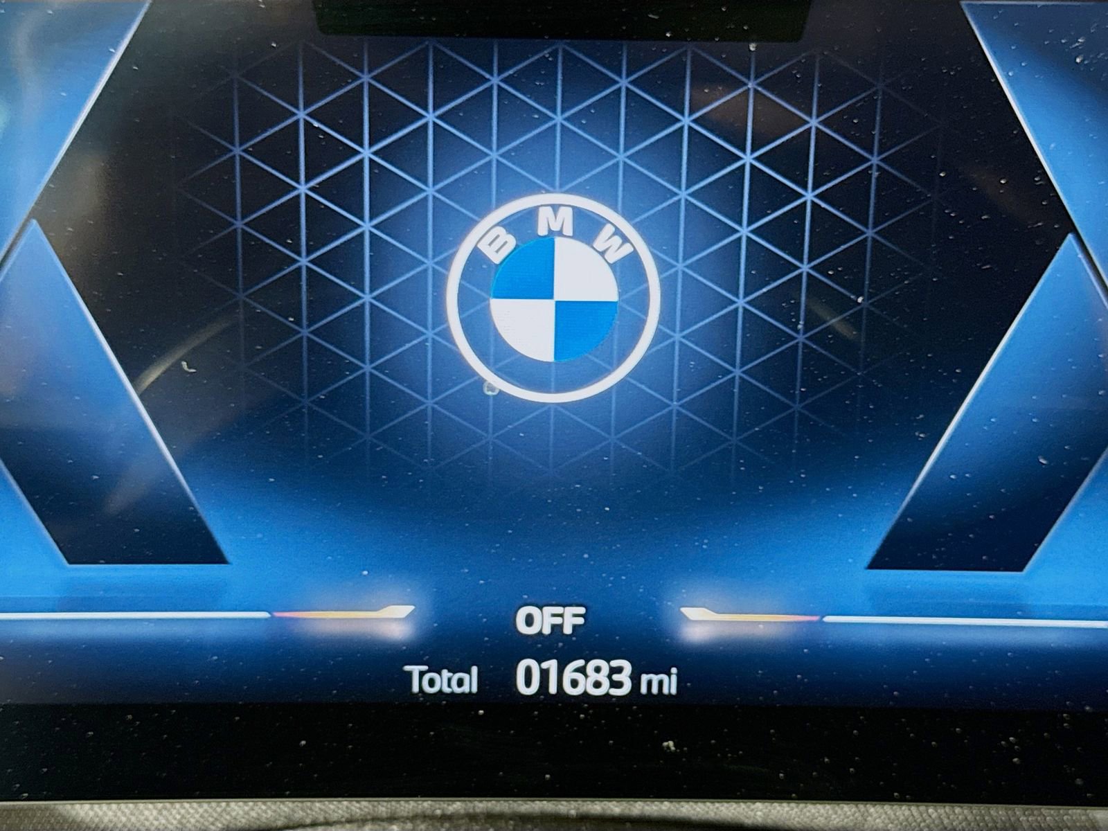 Used 2025 BMW 760i xDrive image 12