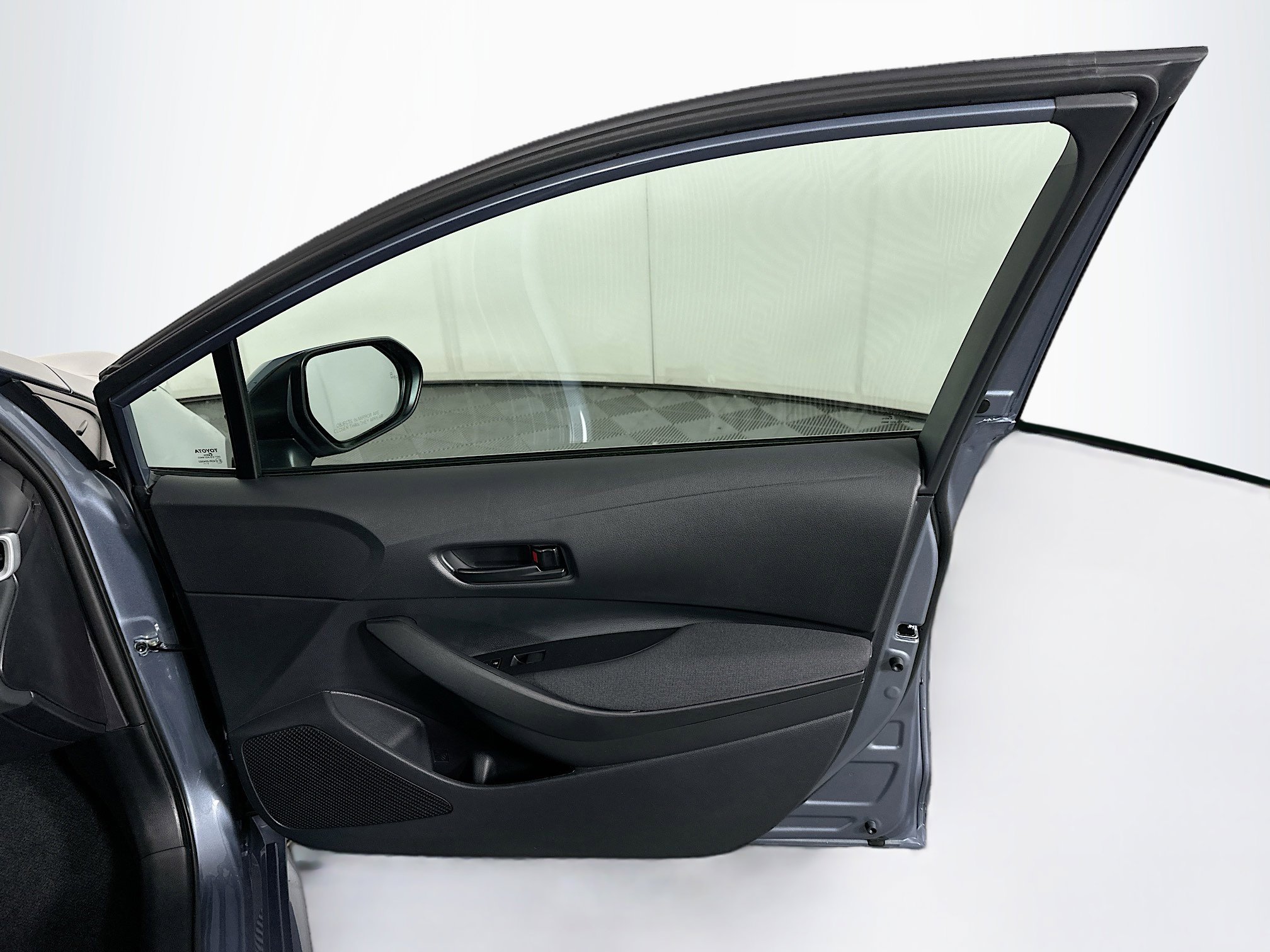 Used 2026 Toyota Corolla LE image 30