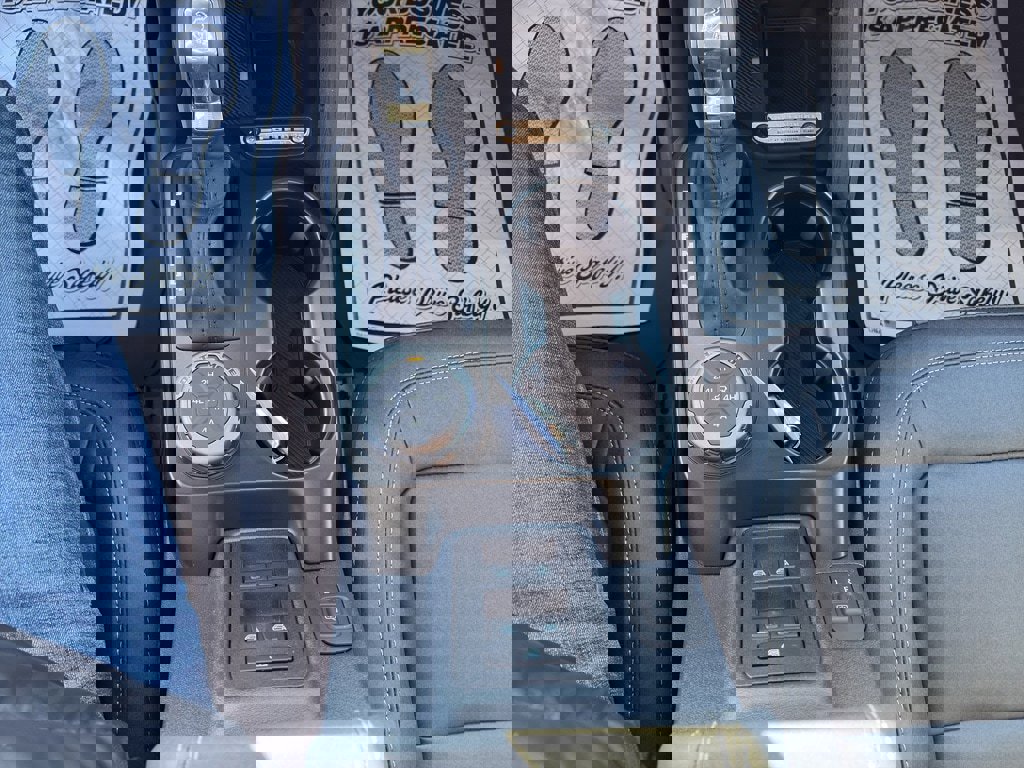 New 2025 Ford Bronco Badlands image 17