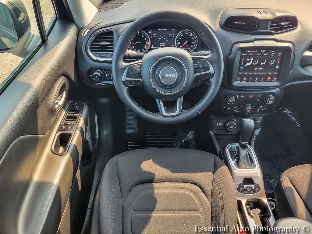 Certified 2022 Jeep Renegade Latitude w/ Sun/Sound Group AWD/4WD image 13