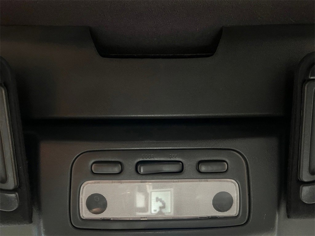 Used 2004 Toyota Solara SLE image 31